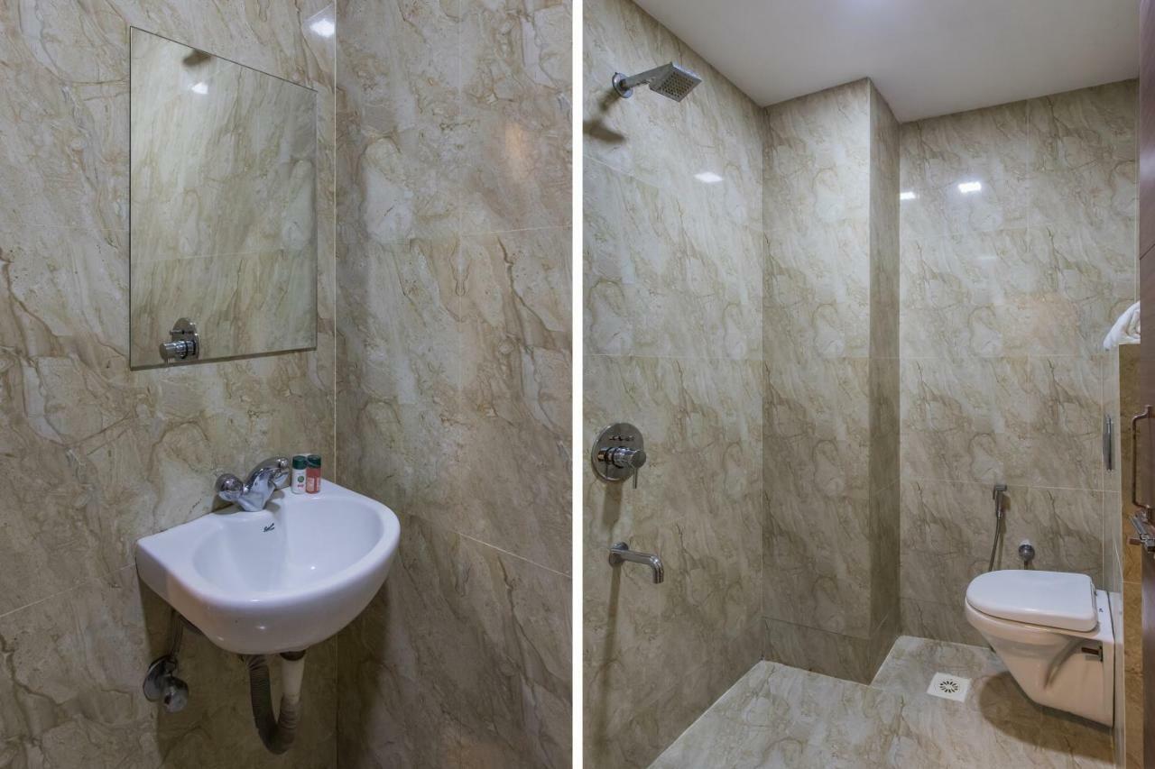 Oyo 17161 Hotel Mahalaxmi Ujjain Zewnętrze zdjęcie