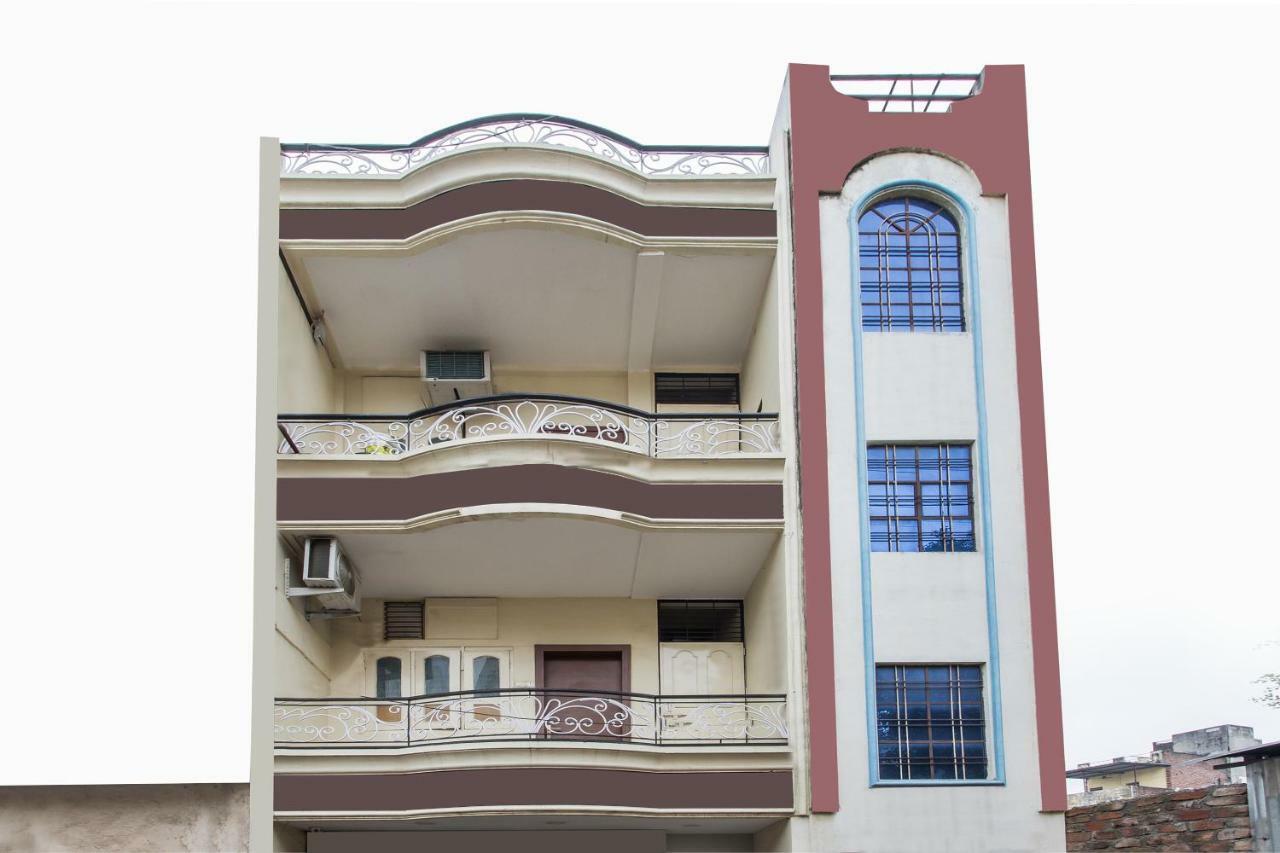 Oyo 17161 Hotel Mahalaxmi Ujjain Zewnętrze zdjęcie