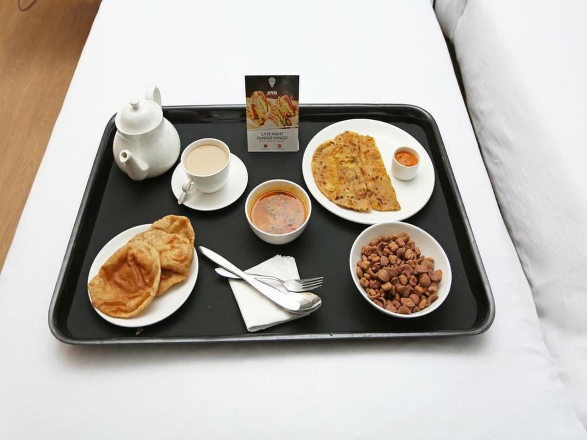 Oyo 17161 Hotel Mahalaxmi Ujjain Zewnętrze zdjęcie